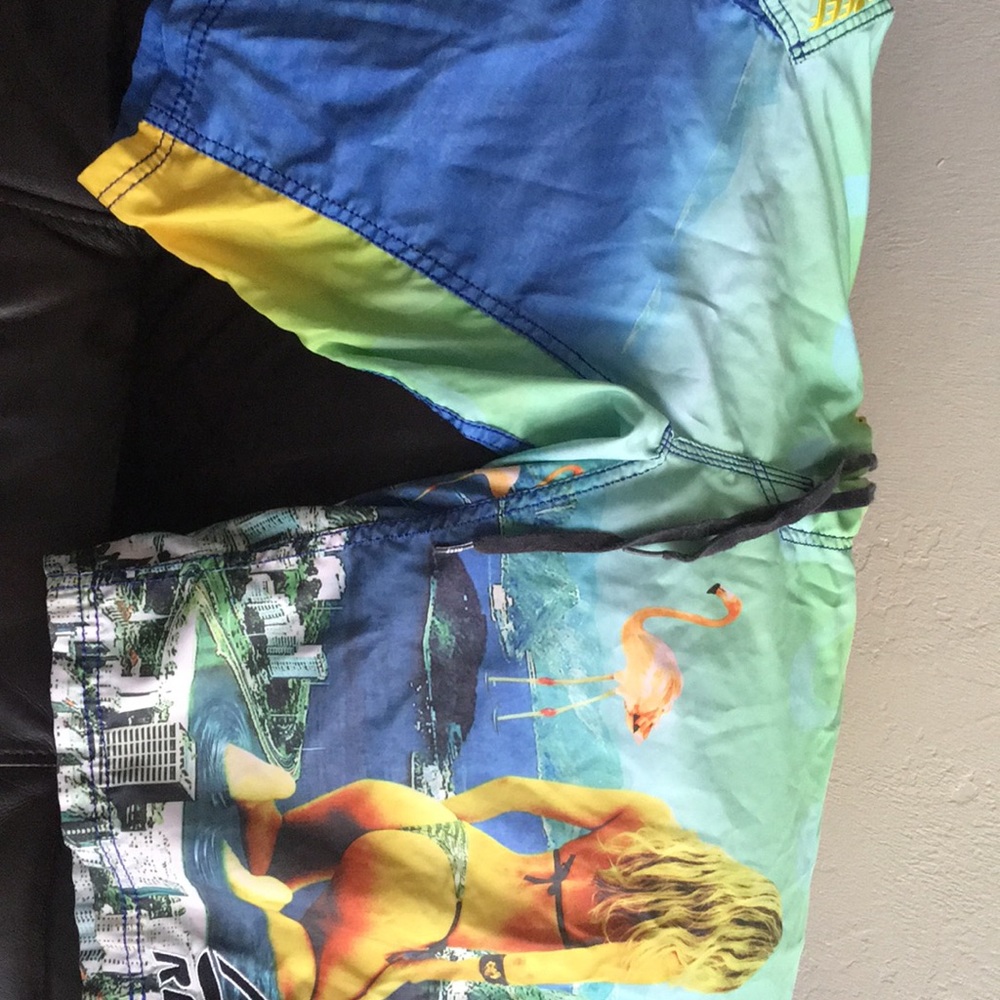 Reef baggies men's size 34